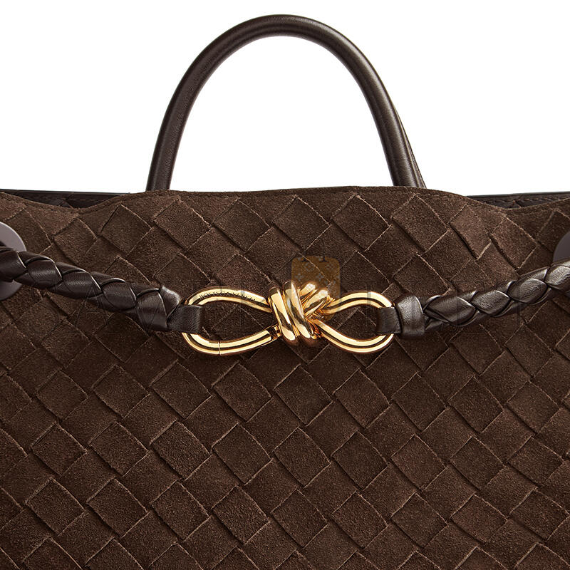 BOTTEGA VENETA ANDIAMO 766016V1QE62272 (32*25*11cm) BOTTEGA VENETA ANDIAMO 766016V1QE62272 (32*25*11cm)